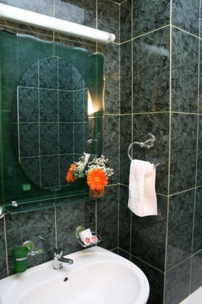 Hotel Calarasi Εξωτερικό φωτογραφία
